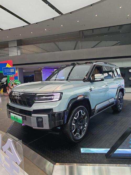 重庆59比亚迪方程豹硬派越野的爆款，英菲尼迪35周年与你共成长